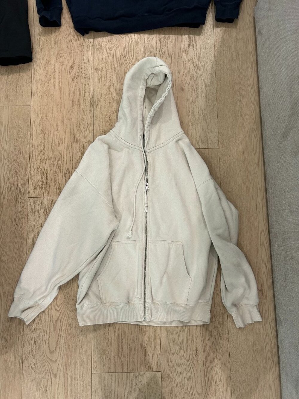 Brandy Melville Zip Up Hoodie - White